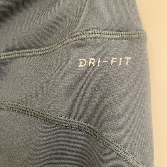 Nike Running Dri Fit Capri Leggings - Picture 3 of 8